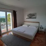 Apartment Sara Trogir