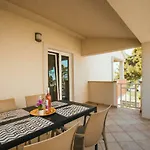 Apartment Sara