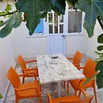 Apartamento Sara Trogir