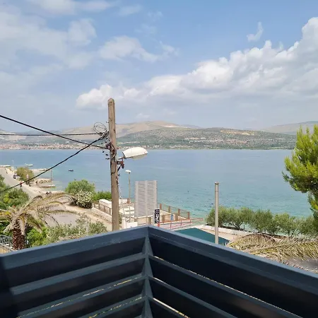 Sara * Trogir