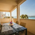 Sara Apartman Trogir